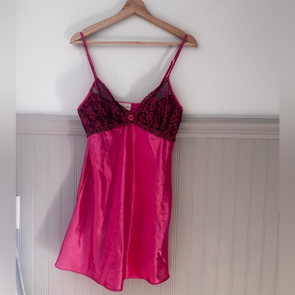 Vintage Inner Most Medium Elegant Pink Satin Like Chemise with Black Lace